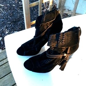 Elegant Black Women's Shoes